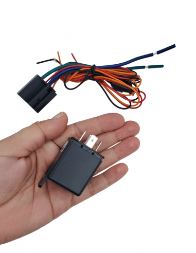 Traceur GPS 4G dissimulé dans un relai